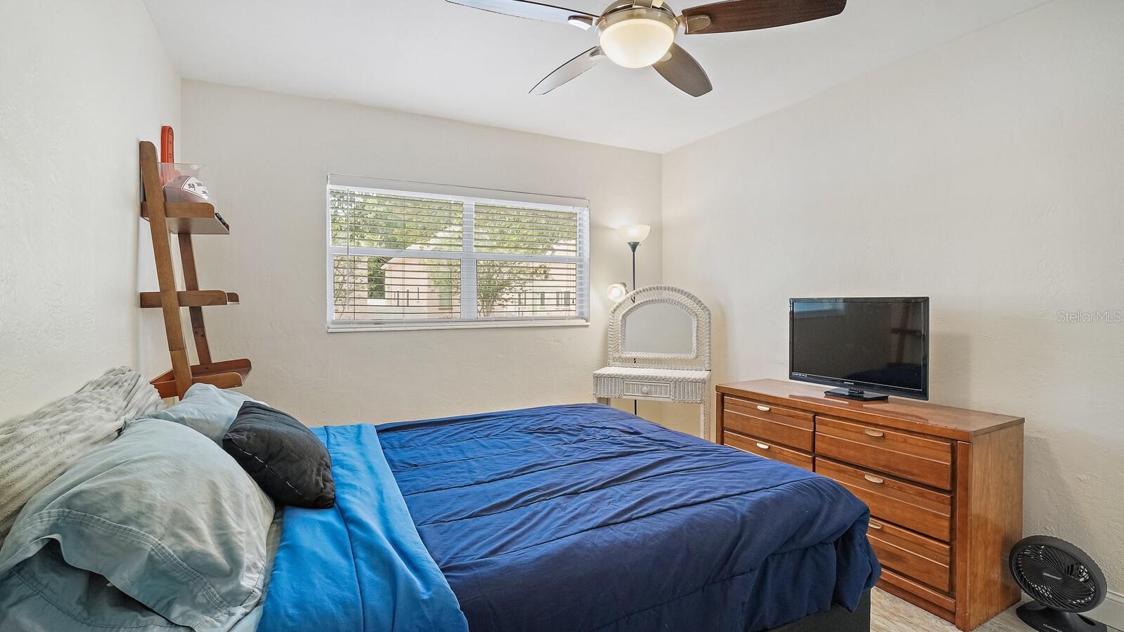 Image 17 of 27 For 263 22nd Street N