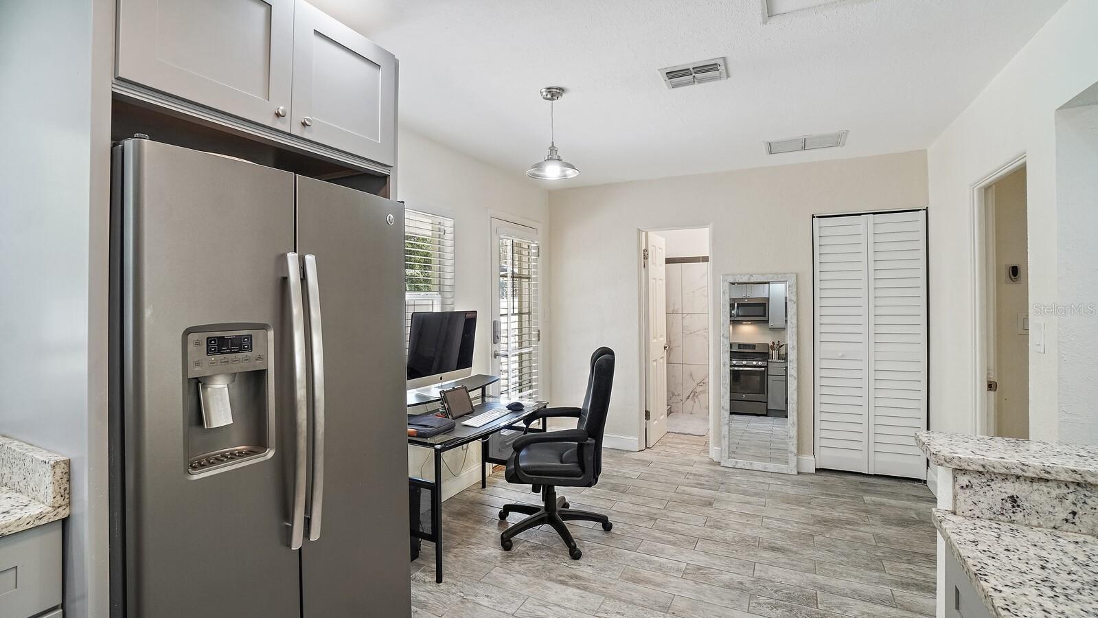 Image 7 of 27 For 263 22nd Street N