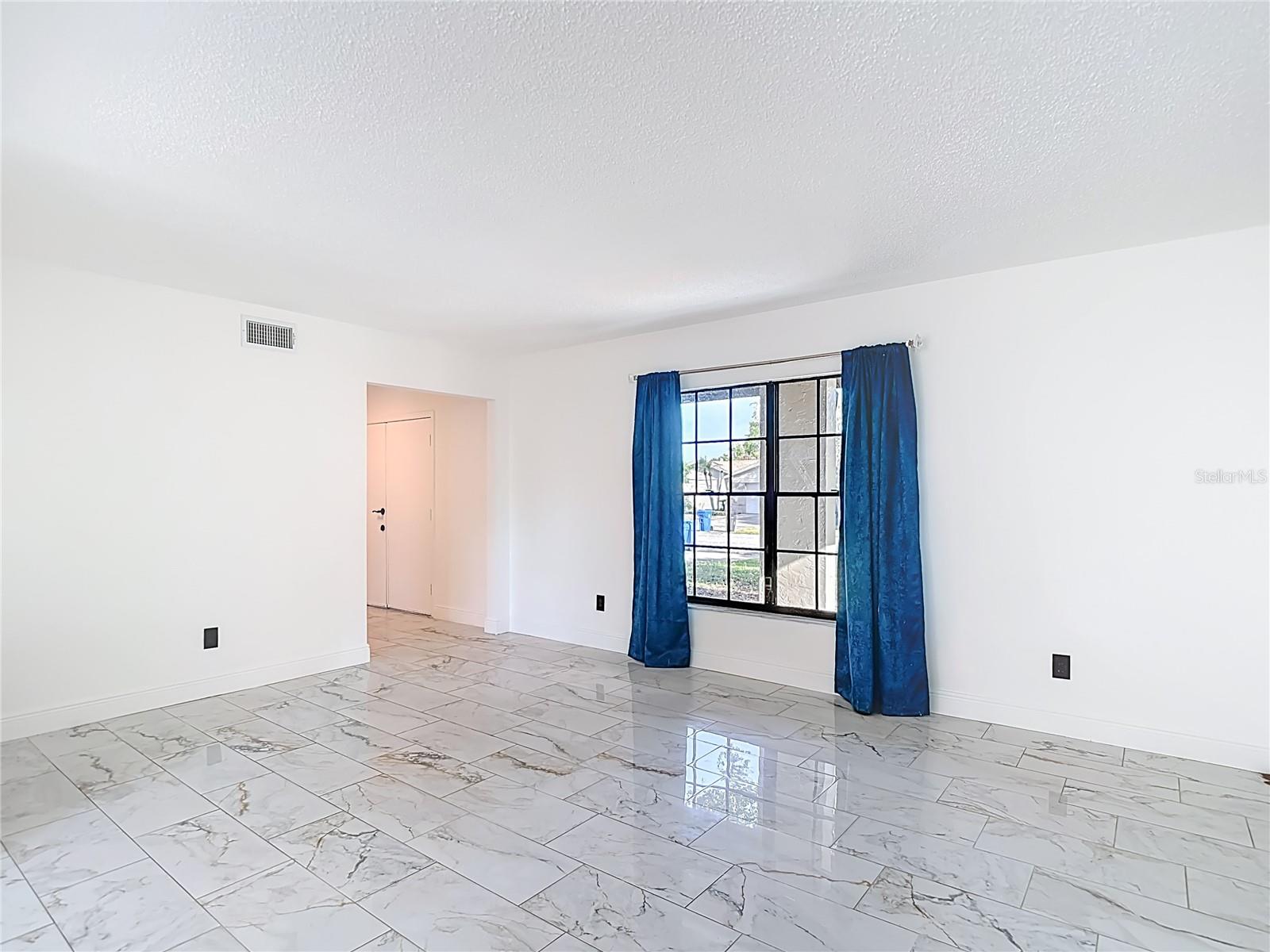 Image 9 of 65 For 4012 Braesgate Lane