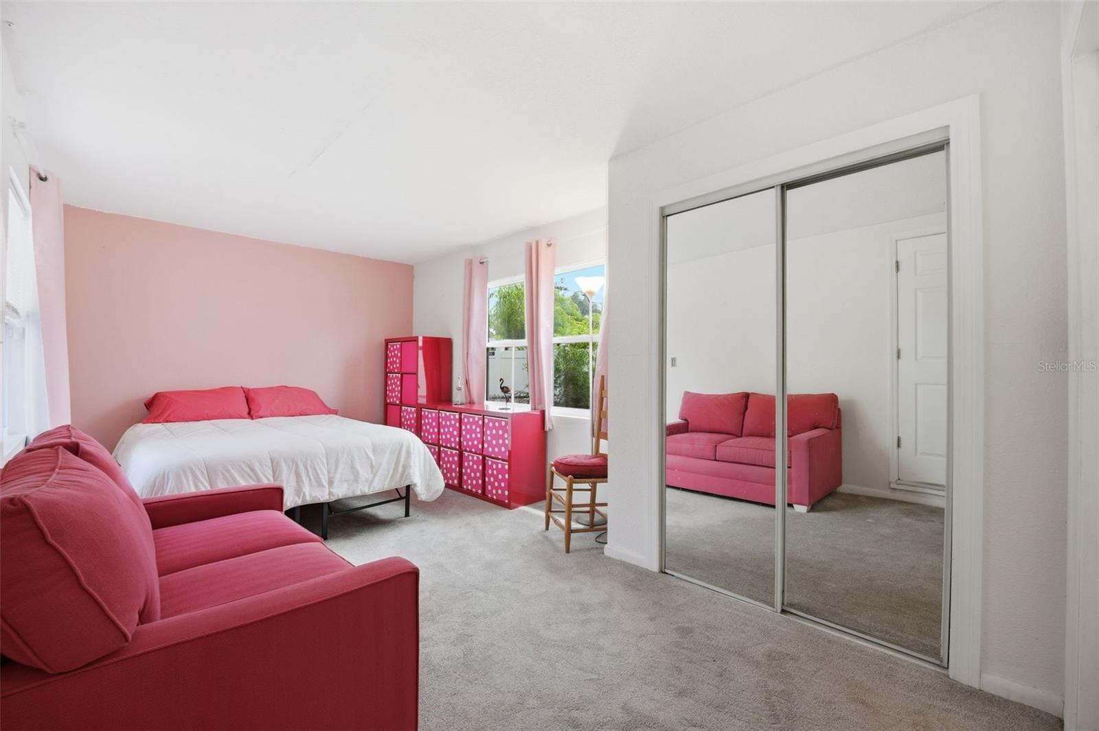 Image 14 of 23 For 310 40th Street S