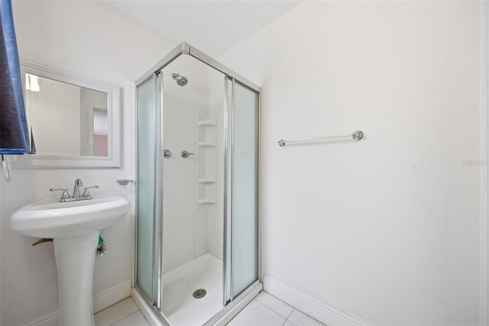 Image 15 of 23 For 310 40th Street S