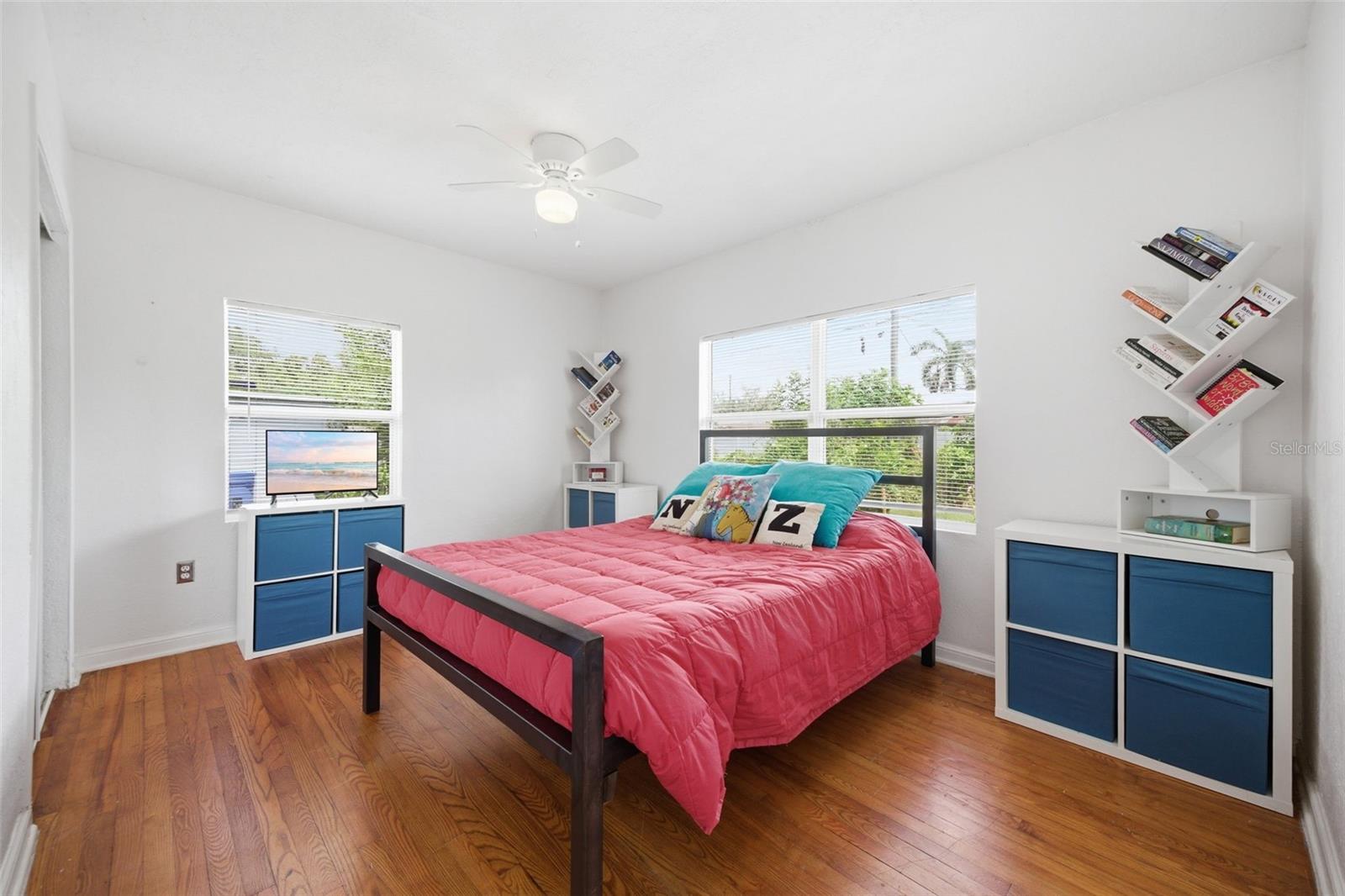 Image 9 of 23 For 310 40th Street S