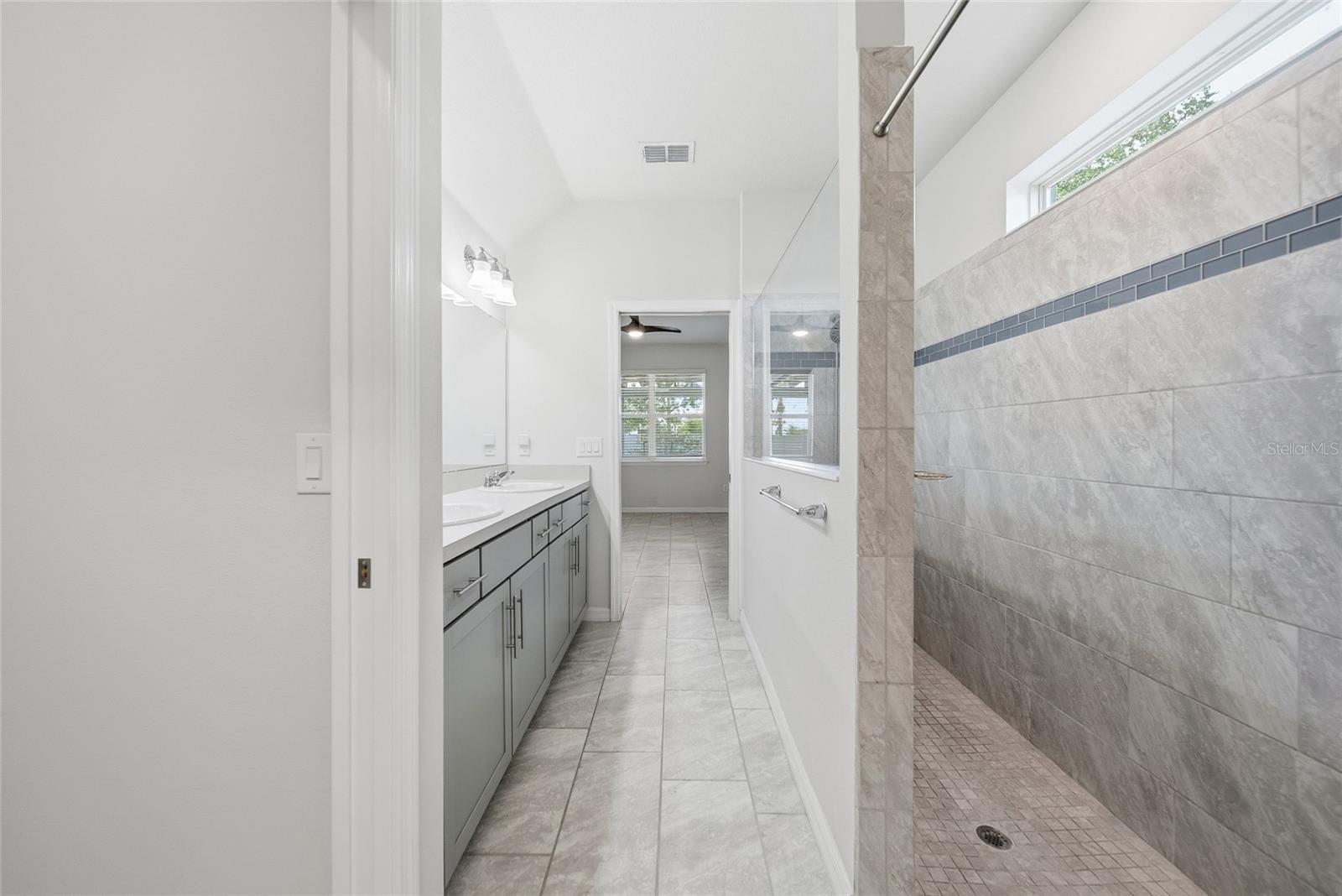 Image 19 of 48 For 11009 Green Harvest Drive