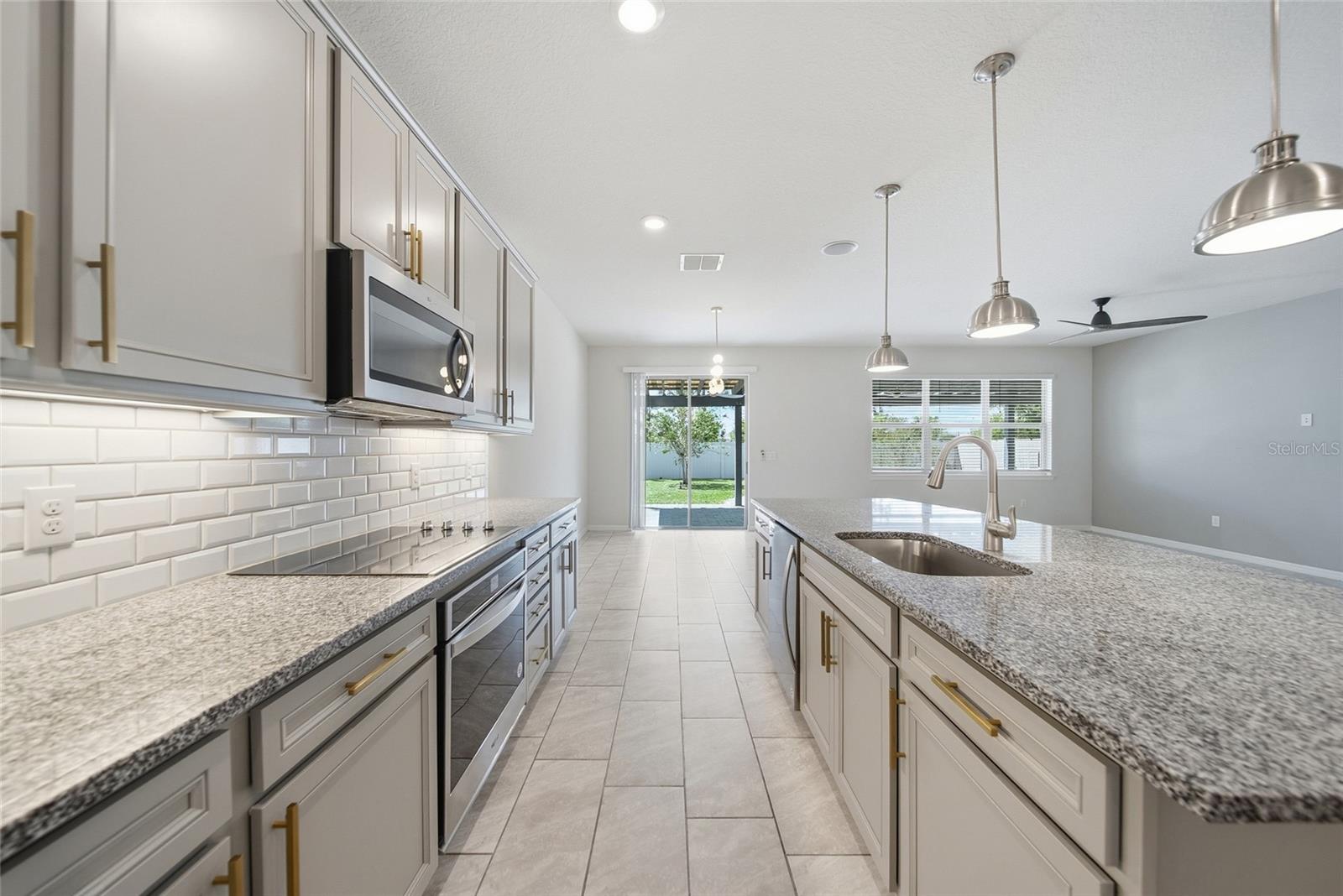 Image 7 of 48 For 11009 Green Harvest Drive