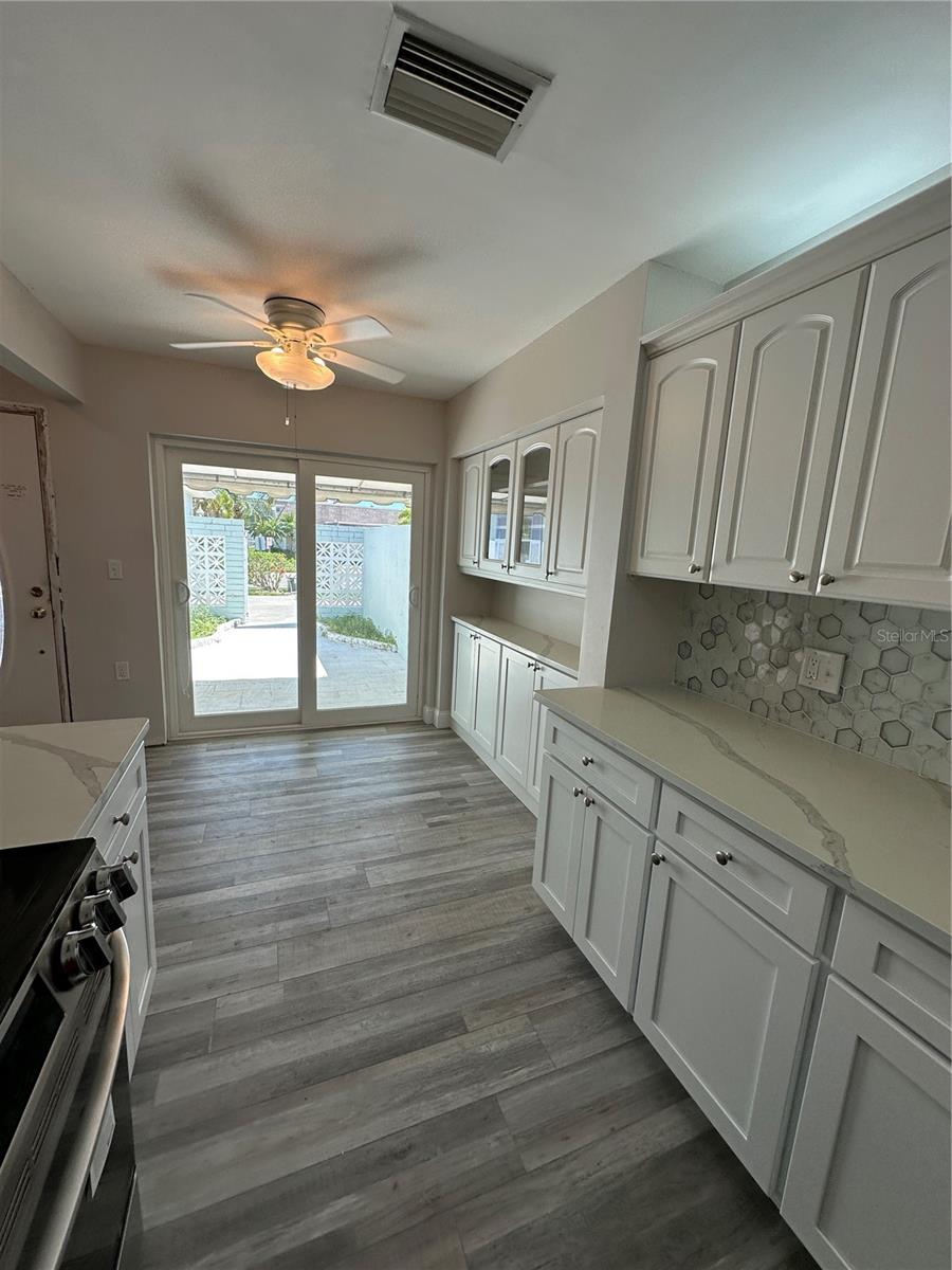 Image 15 of 34 For 143 Boca Ciega Point