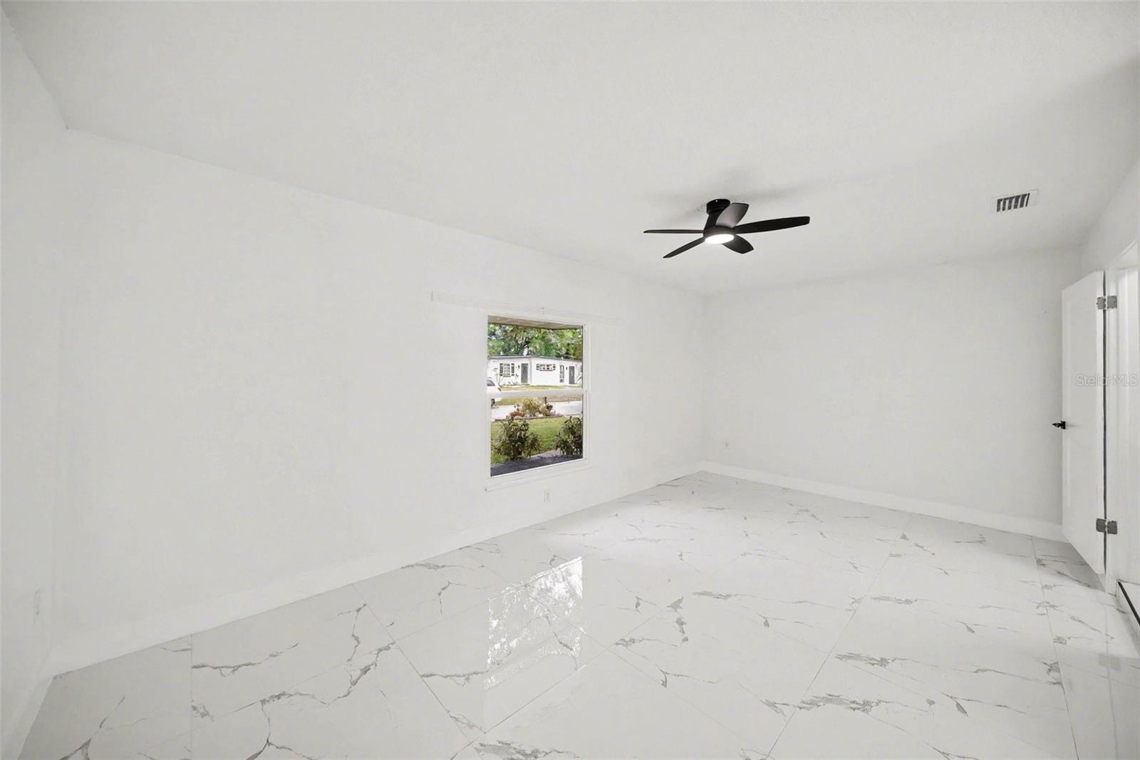 Image 12 of 32 For 7813 Matanzas Avenue