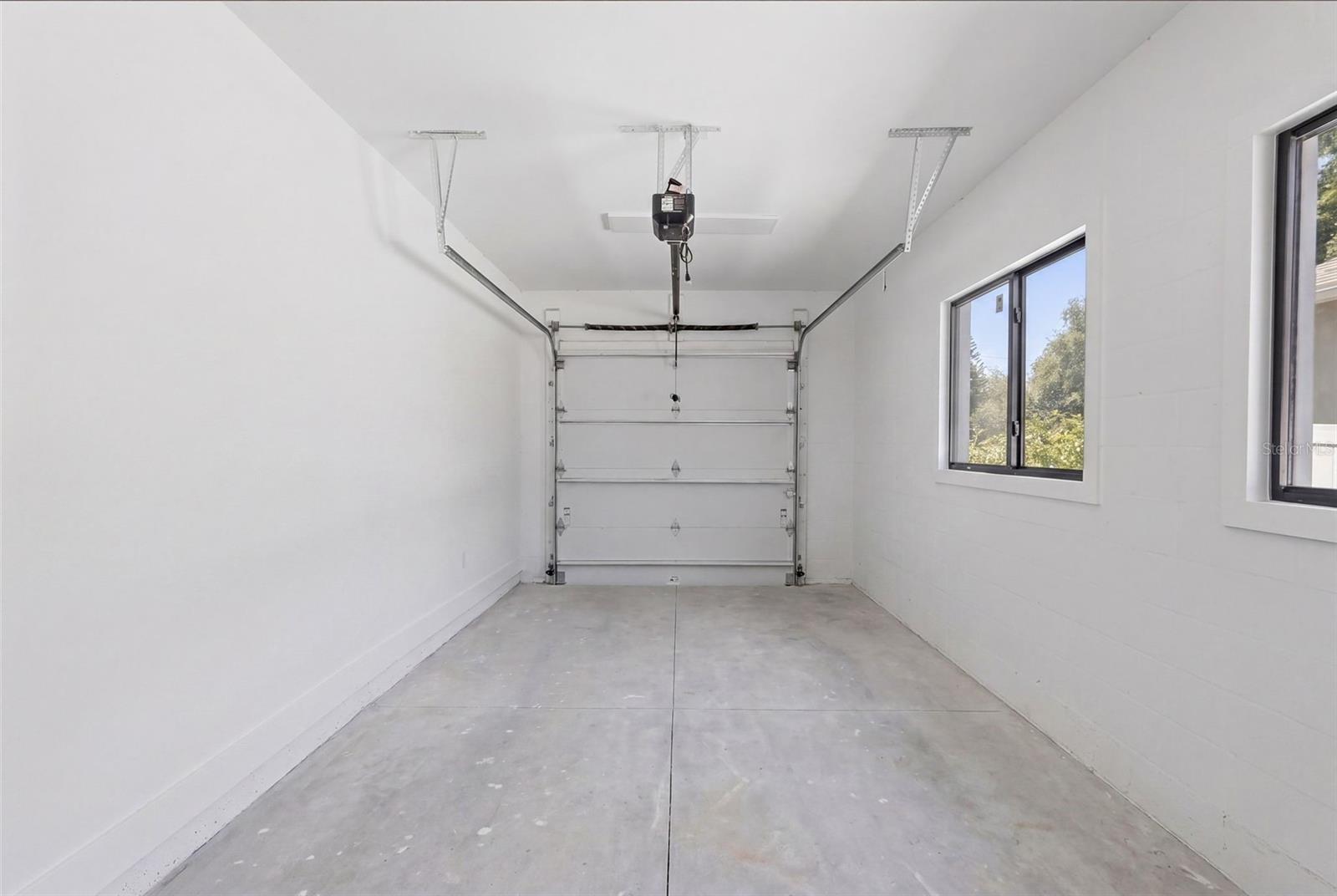 Image 31 of 34 For 2525 18th Avenue N