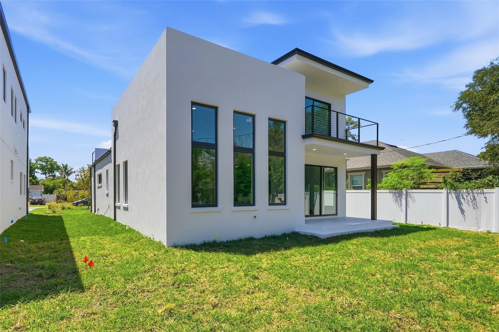 Image 32 of 34 For 2525 18th Avenue N