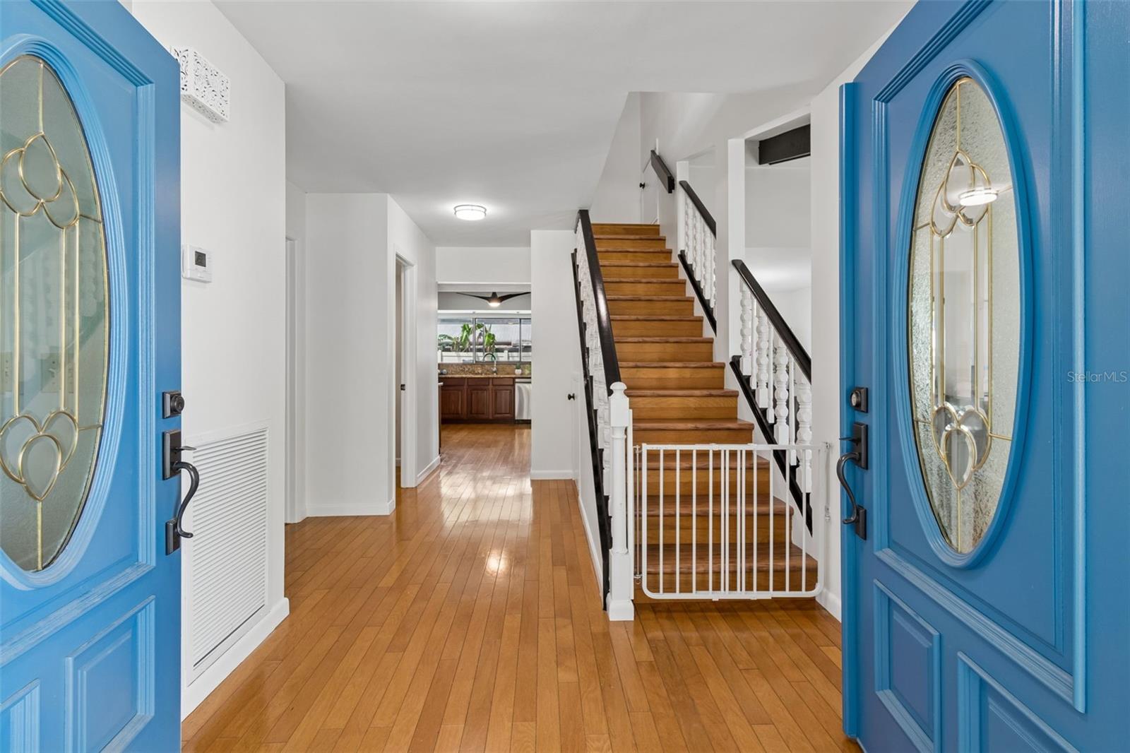 Image 3 of 97 For 15824 Knollview Drive