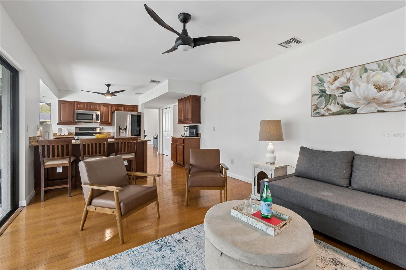 Image 32 of 97 For 15824 Knollview Drive