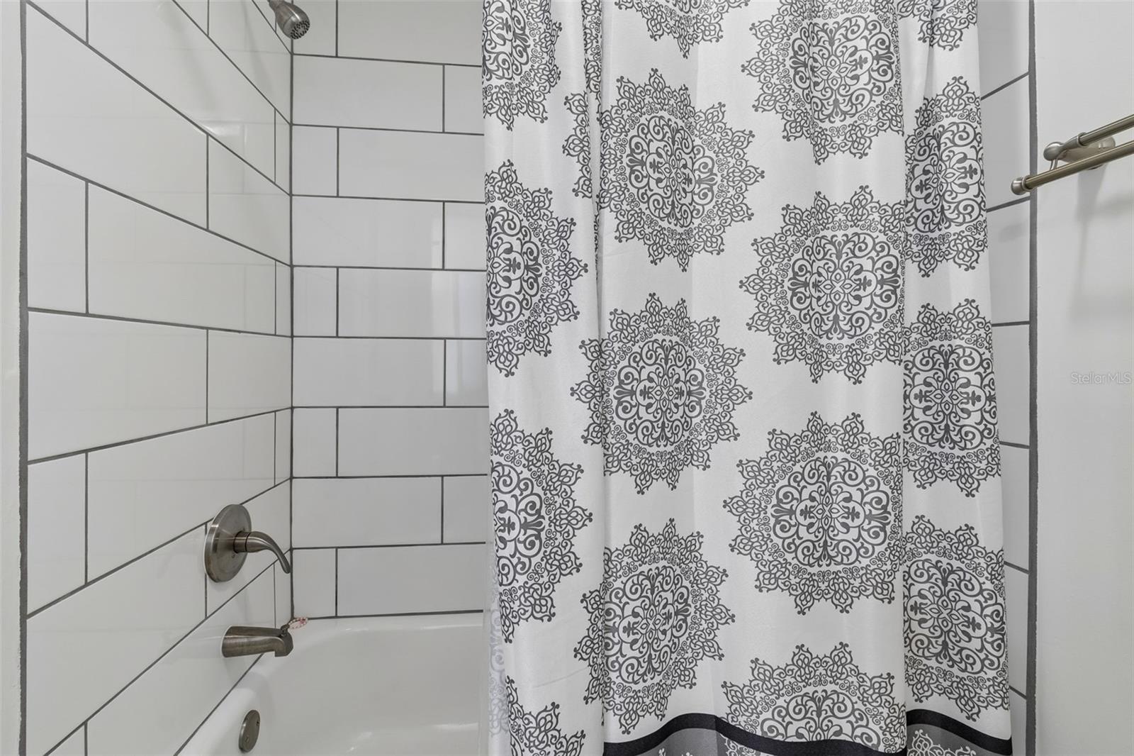 Image 52 of 97 For 15824 Knollview Drive