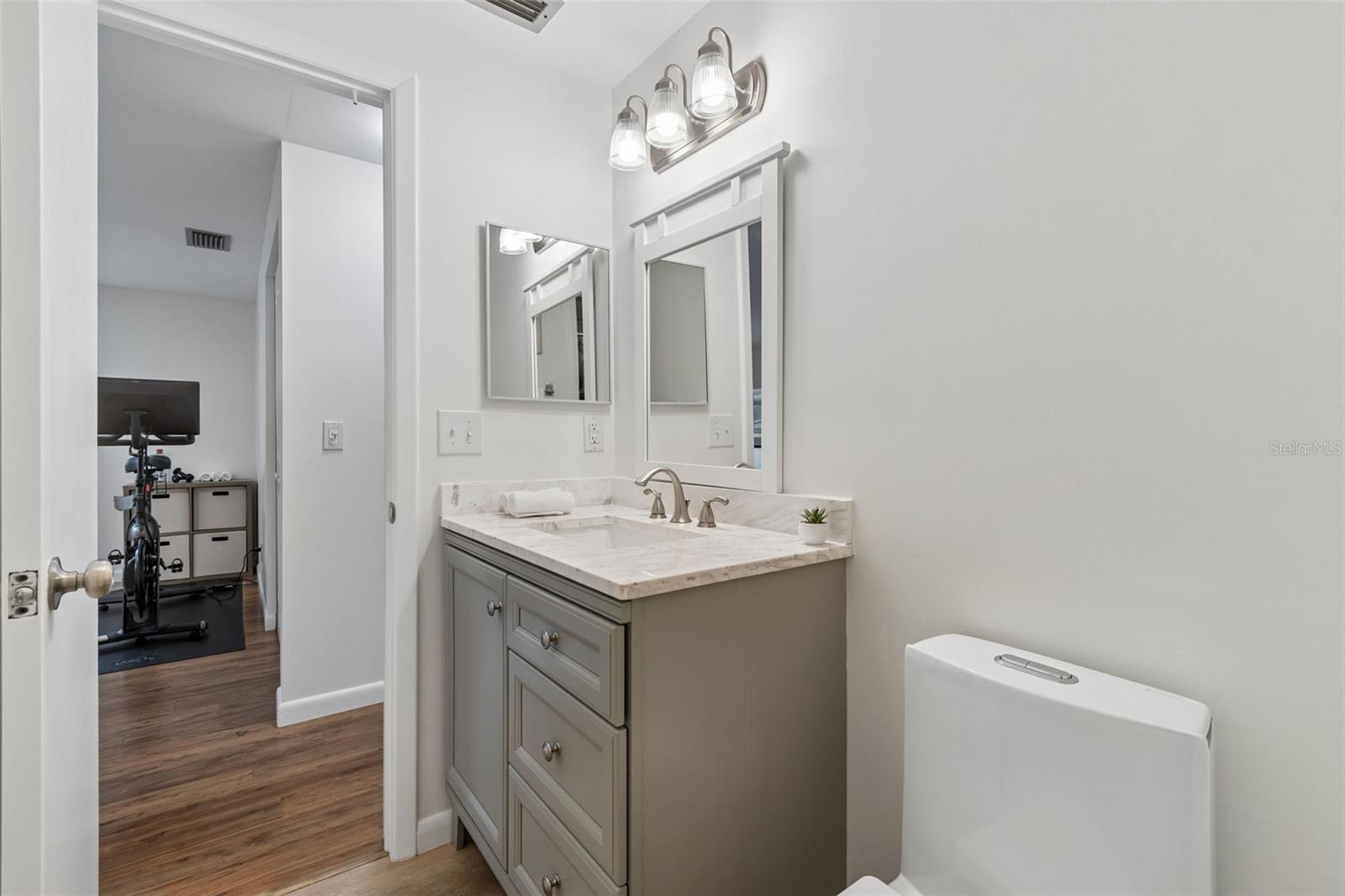 Image 53 of 97 For 15824 Knollview Drive