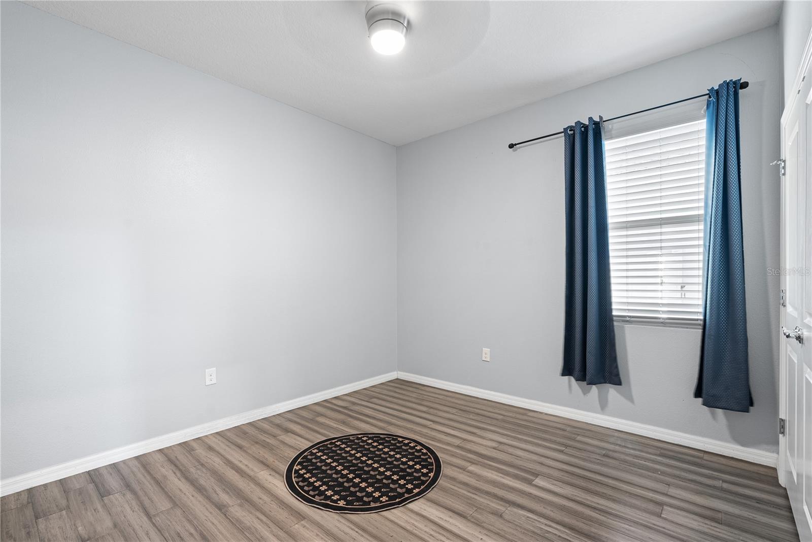 Image 11 of 24 For 1092 Pipestone Place