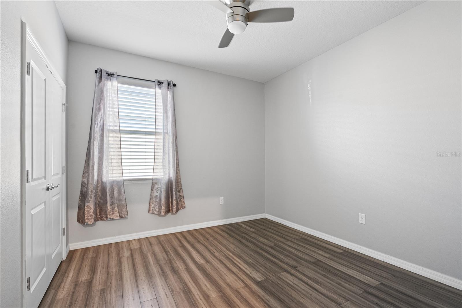 Image 13 of 24 For 1092 Pipestone Place