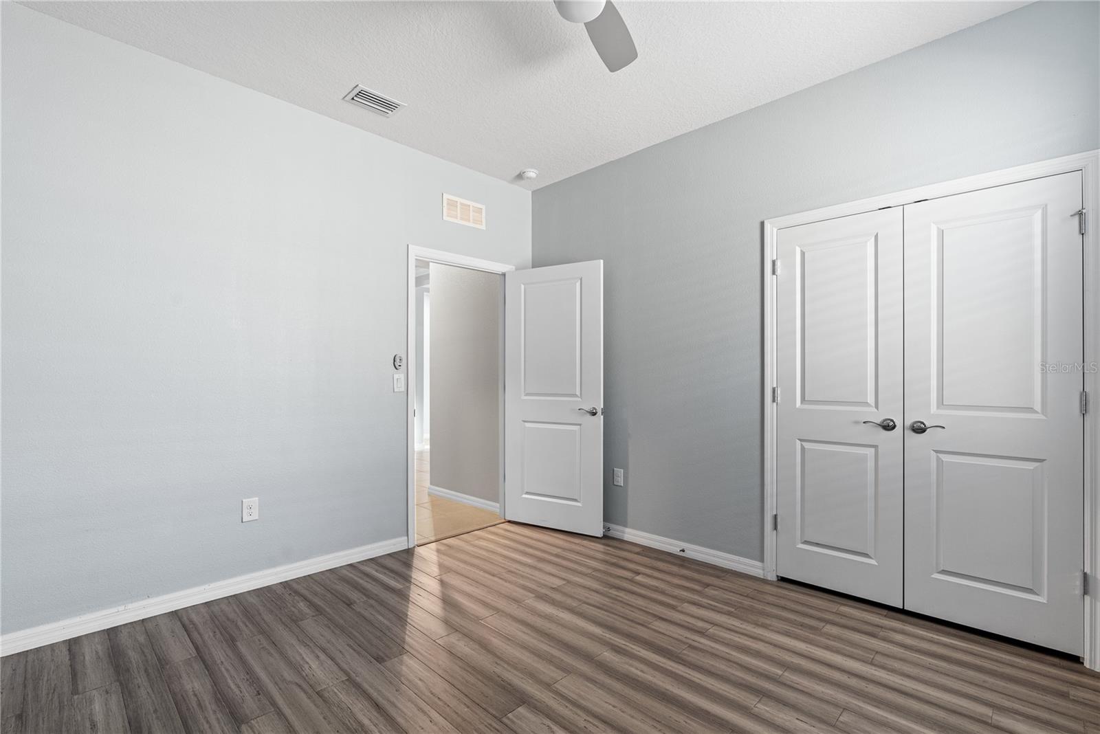 Image 14 of 24 For 1092 Pipestone Place