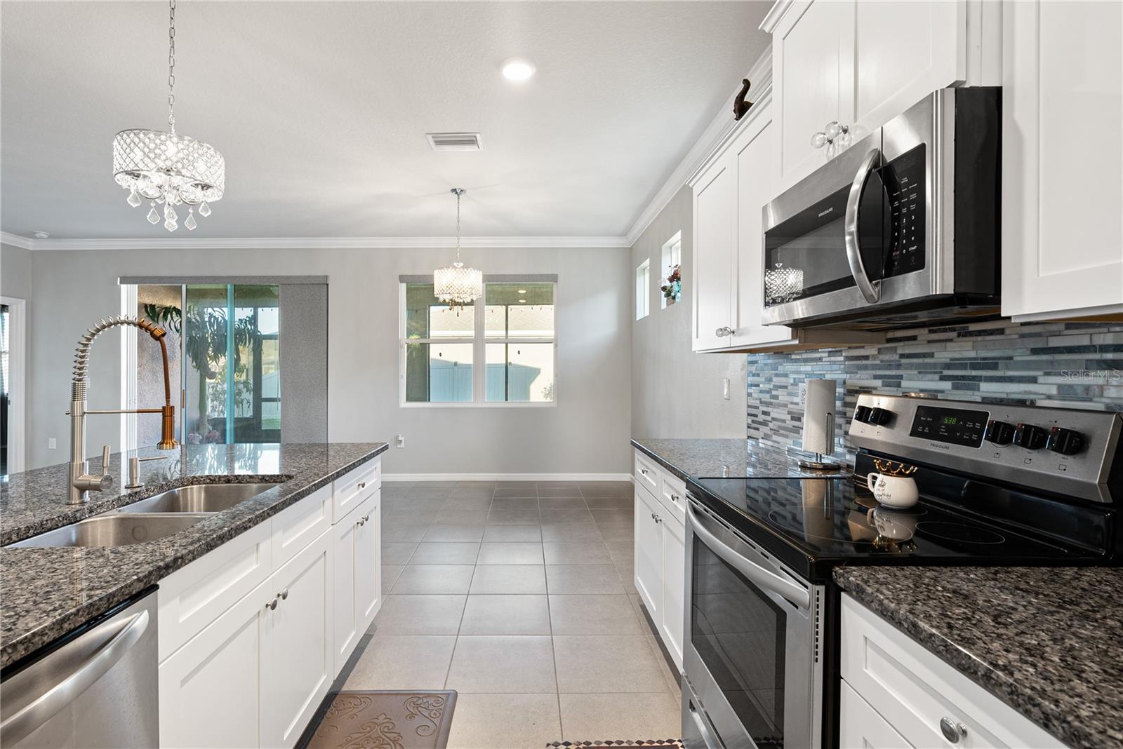 Image 5 of 24 For 1092 Pipestone Place