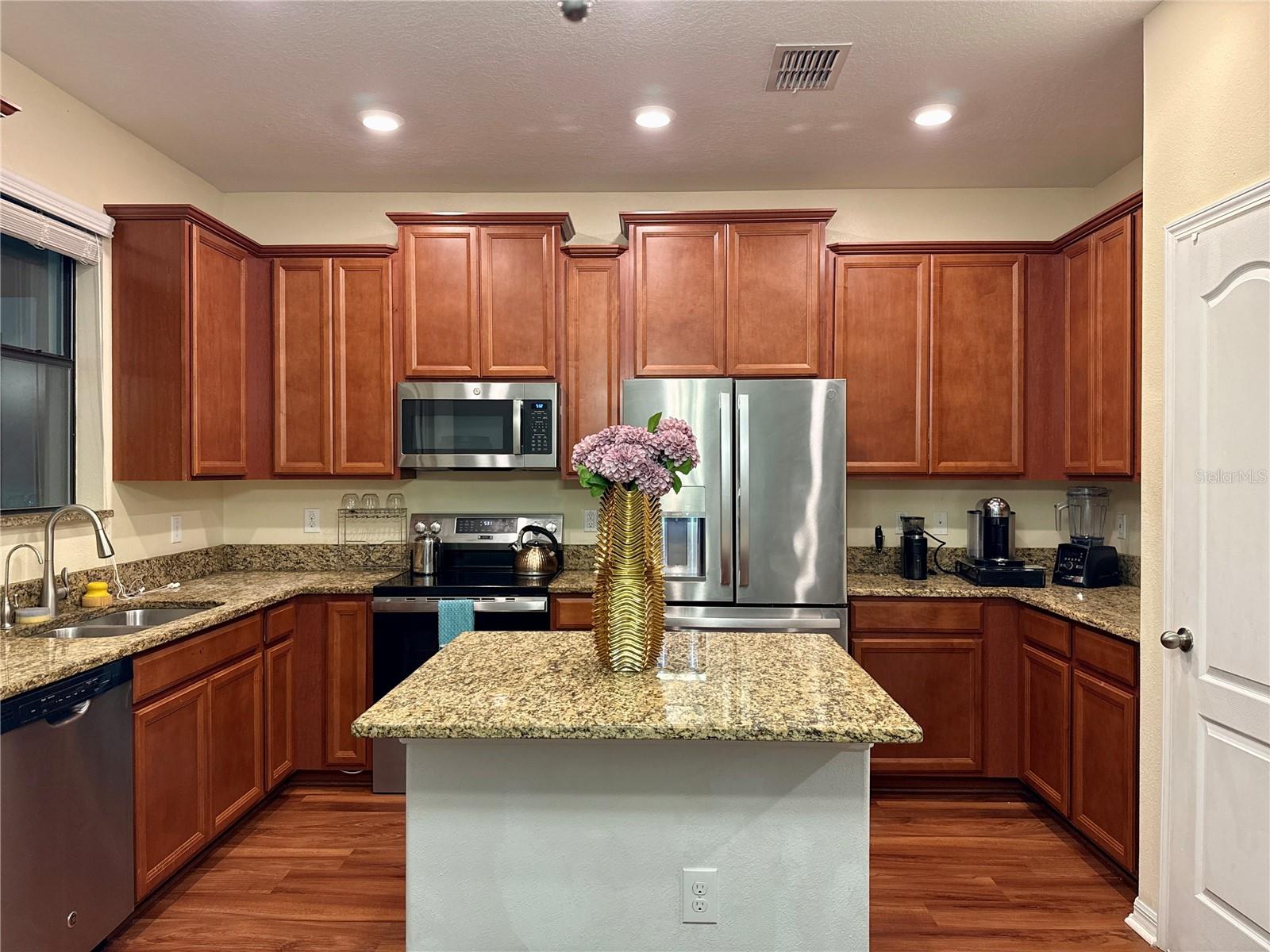 Image 4 of 20 For 4438 Fennwood Court