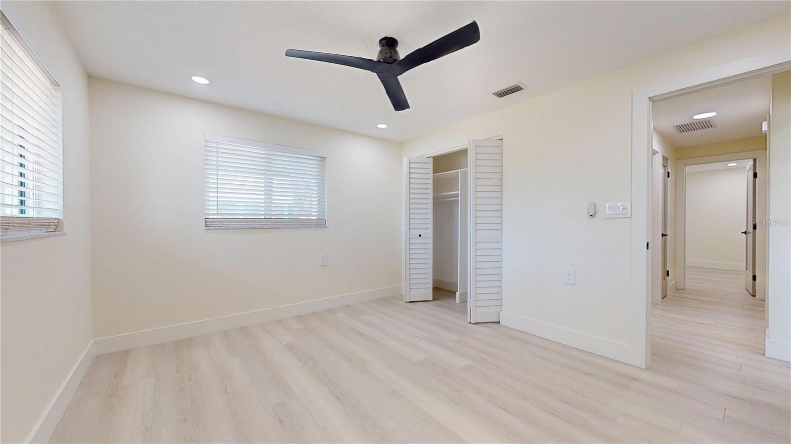 Image 26 of 48 For 6380 3rd Palm Point