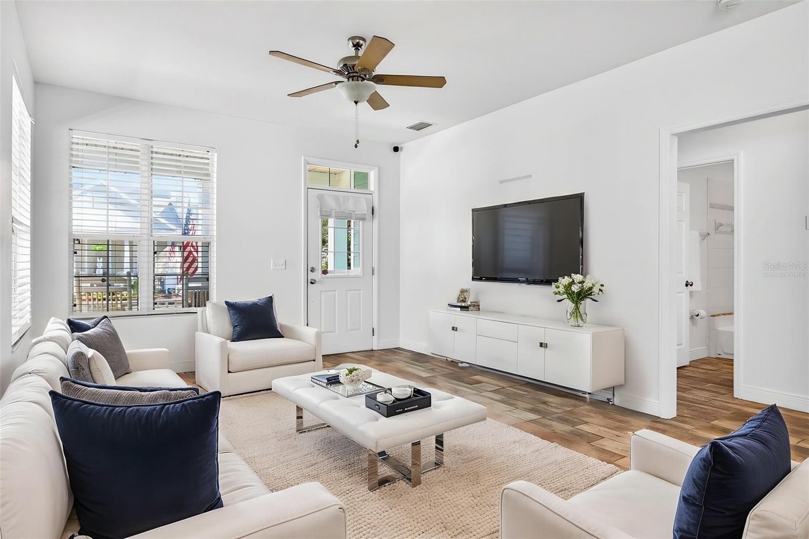 Image 15 of 55 For 6450 Ashville Dr