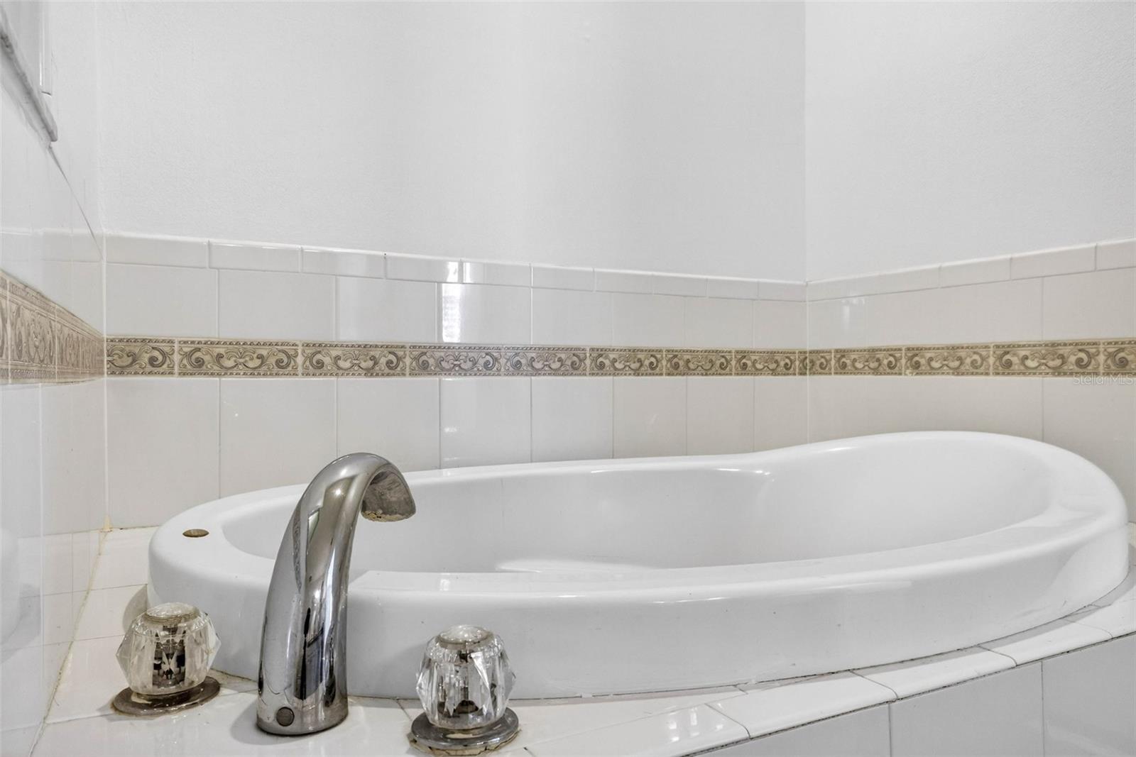 Image 46 of 55 For 6450 Ashville Dr