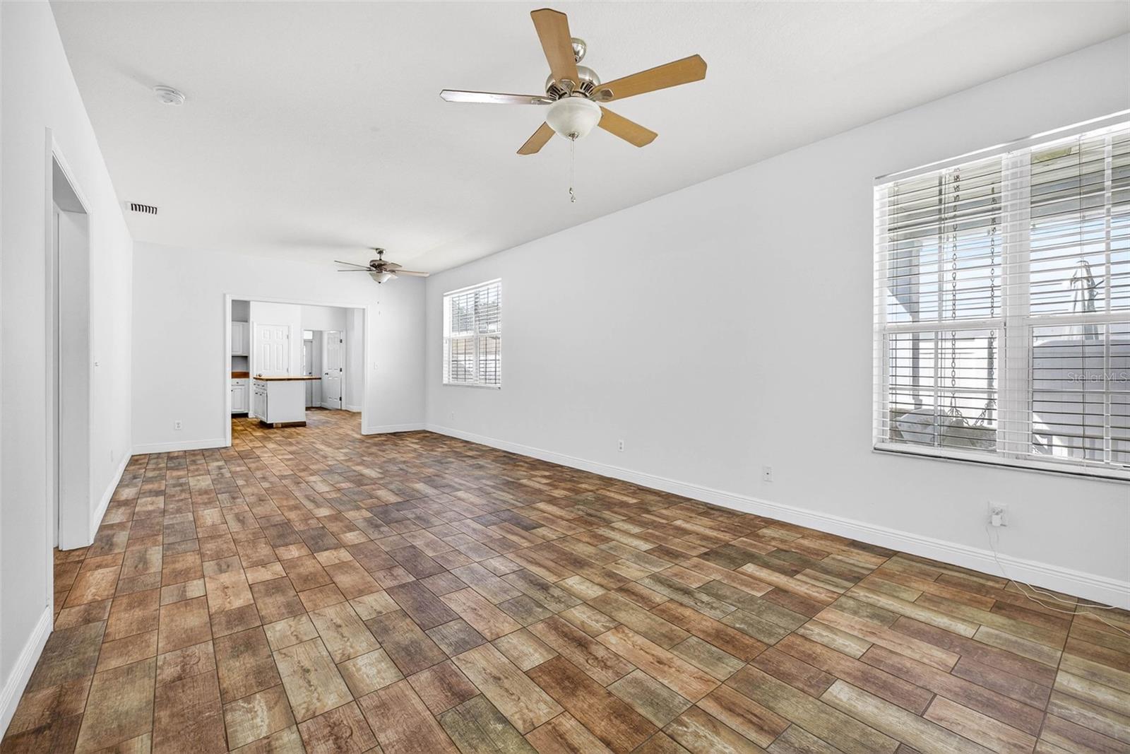 Image 9 of 55 For 6450 Ashville Dr