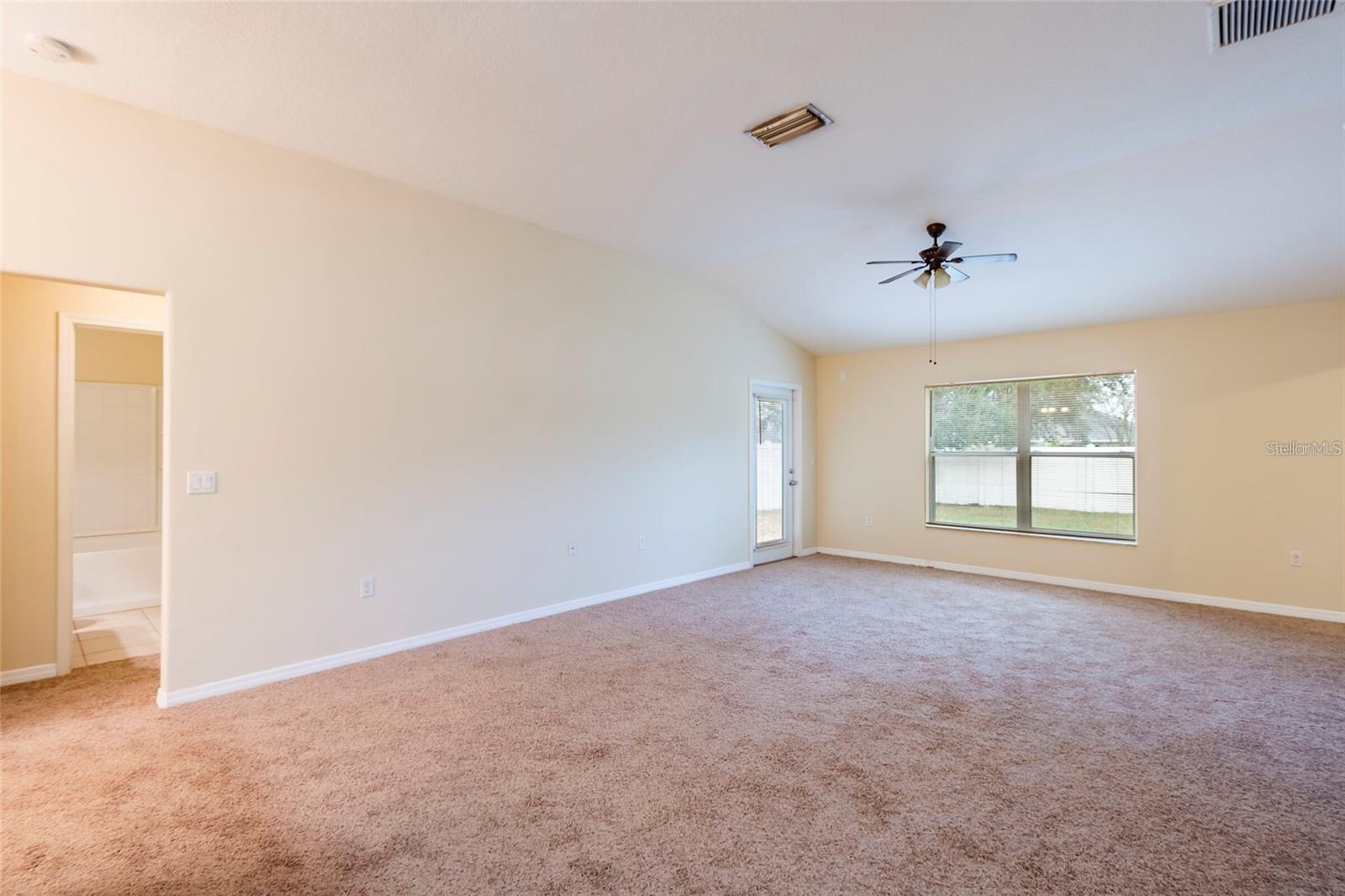 Image 6 of 18 For 8117 Alamosa Wood Avenue