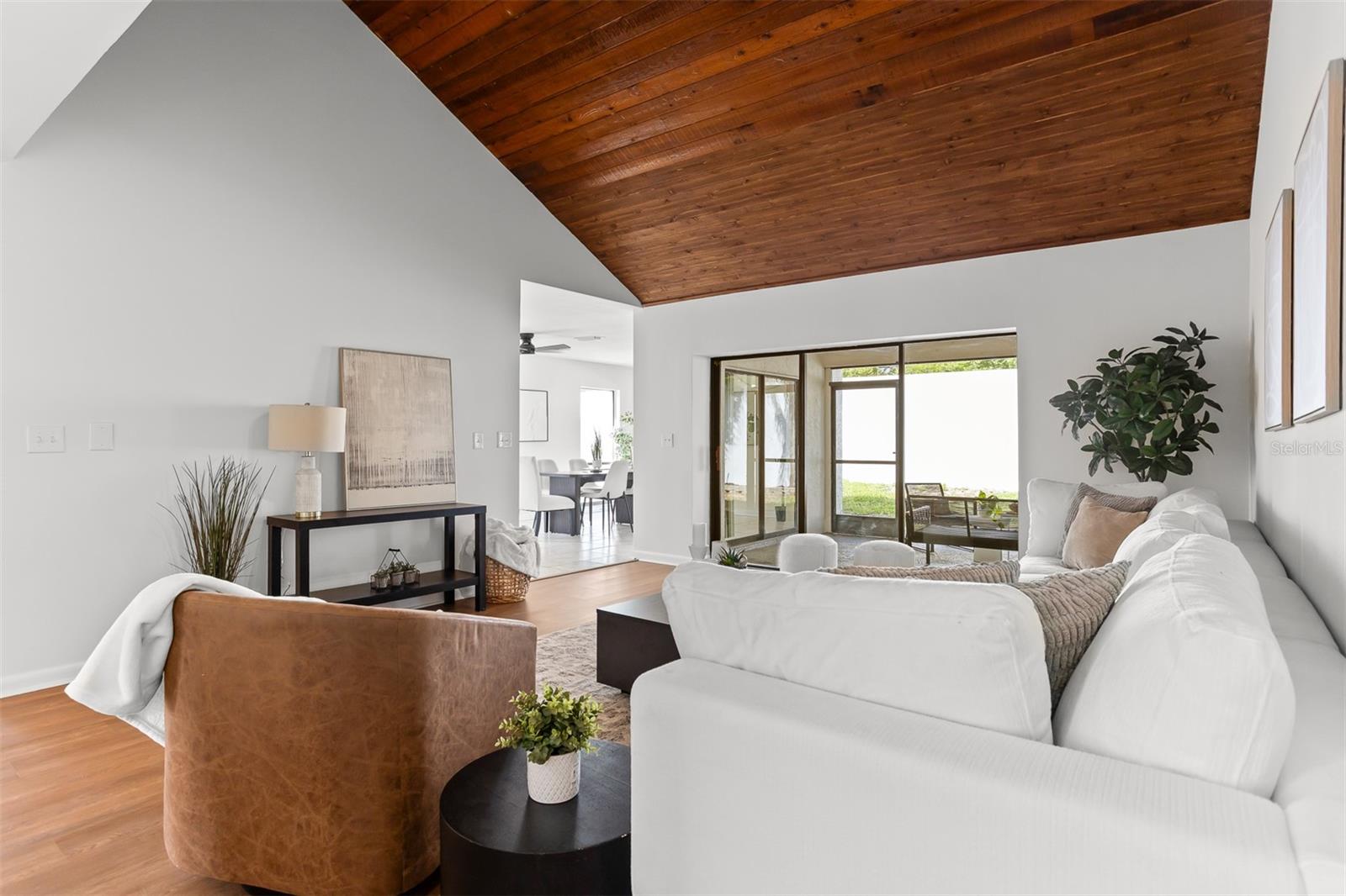 Image 11 of 28 For 11508 Robles Del Rio Place