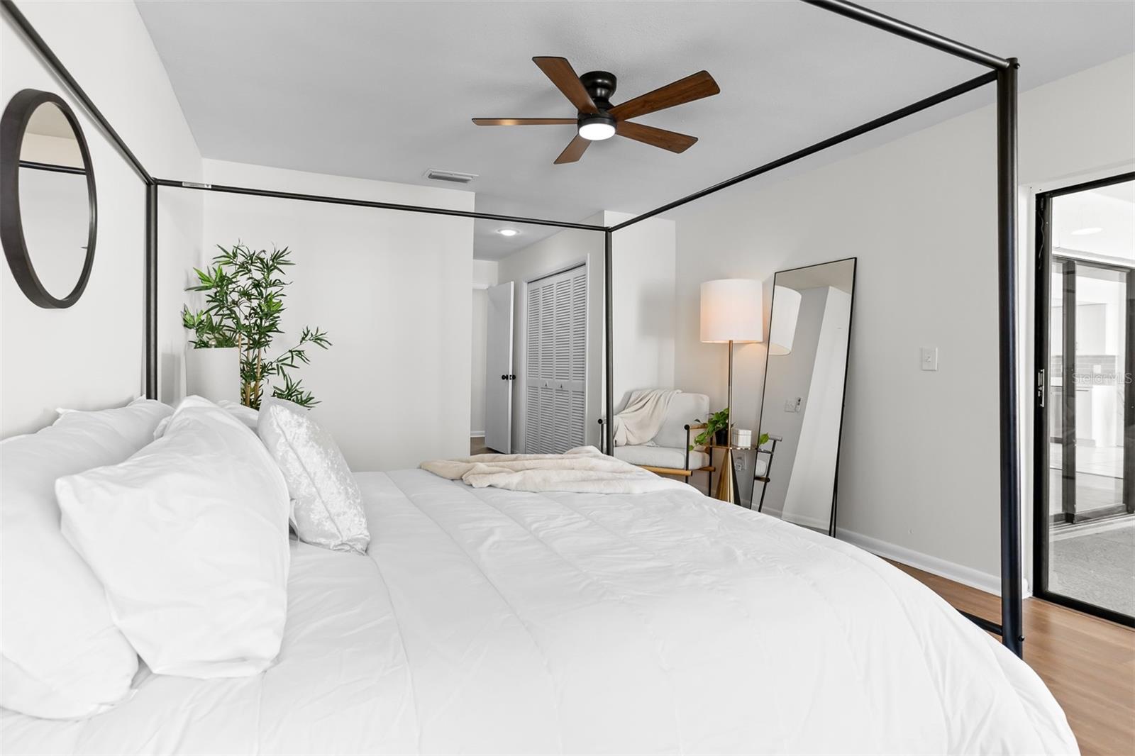 Image 18 of 28 For 11508 Robles Del Rio Place