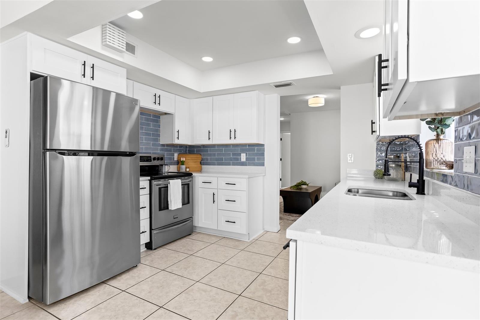 Image 6 of 28 For 11508 Robles Del Rio Place