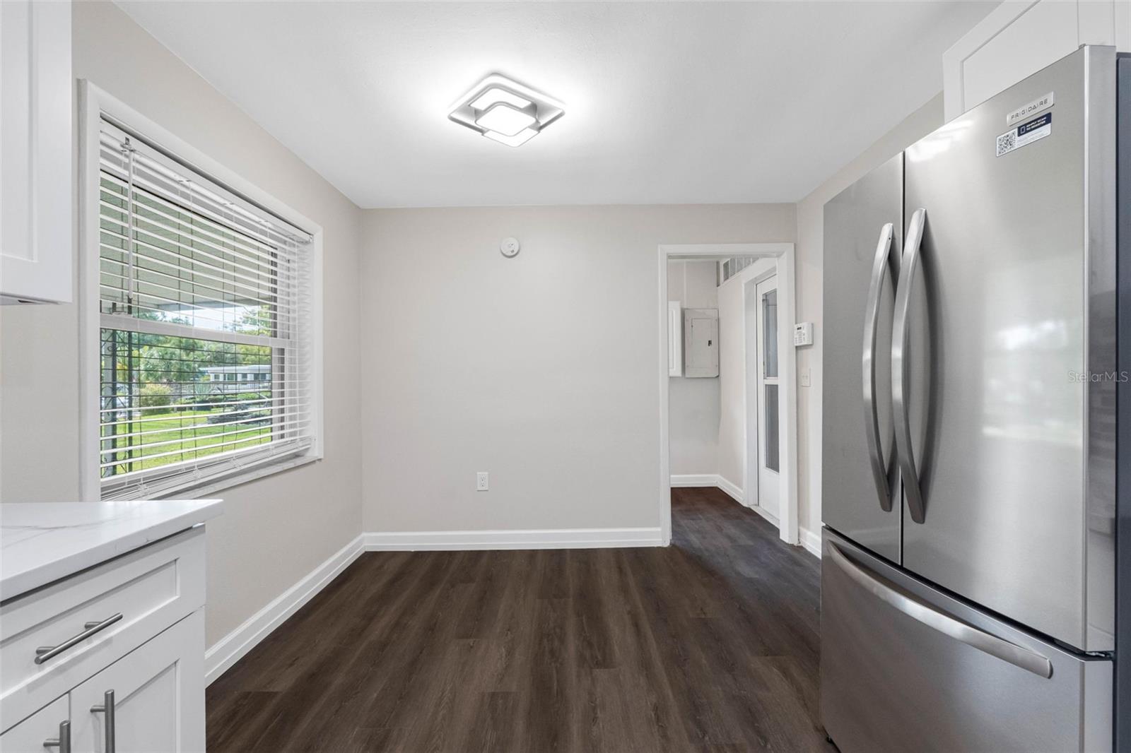 Listing photo id 10 for 624 Orange Street