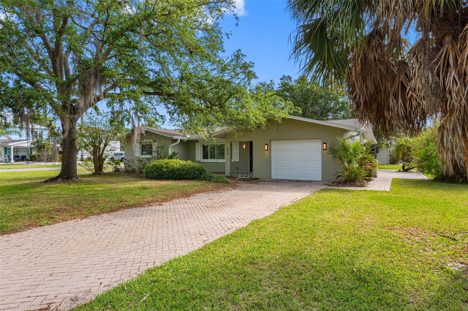 Listing photo id 28 for 624 Orange Street