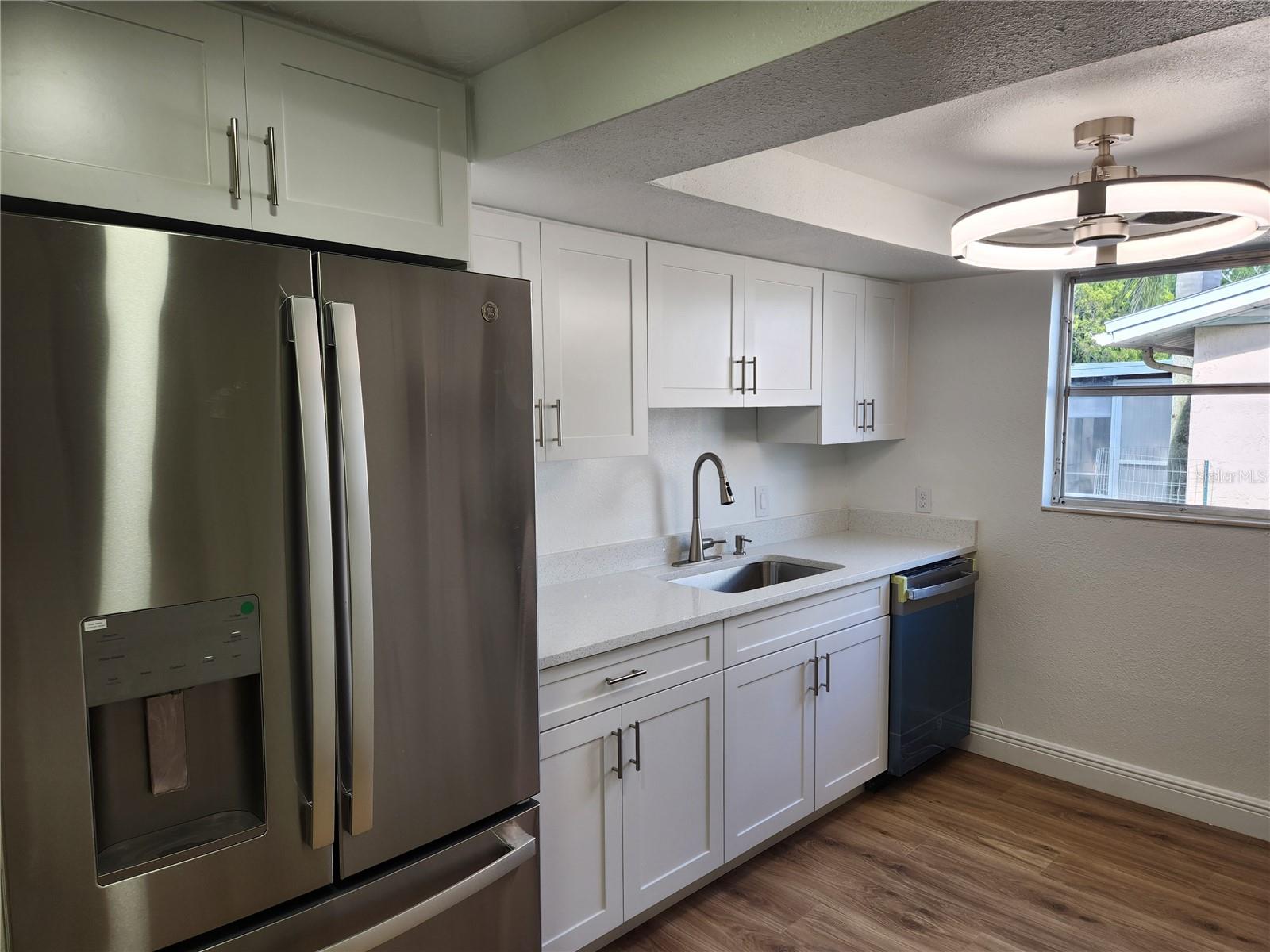 Image 4 of 7 For 6239 7th Avenue