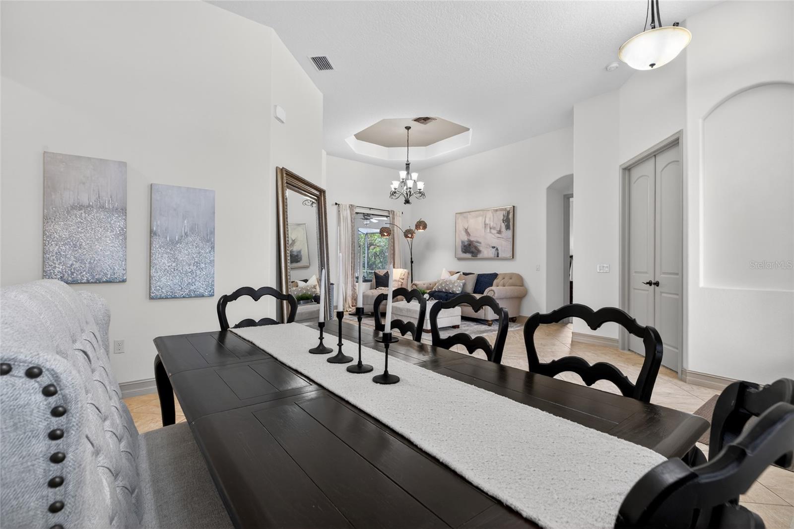 Listing photo id 15 for 1607 Abyss Drive