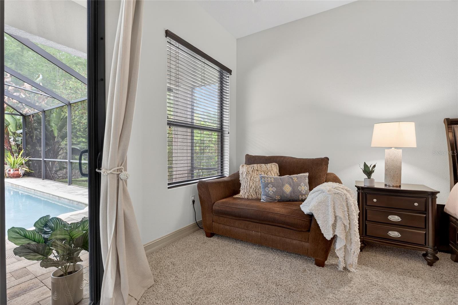 Listing photo id 22 for 1607 Abyss Drive