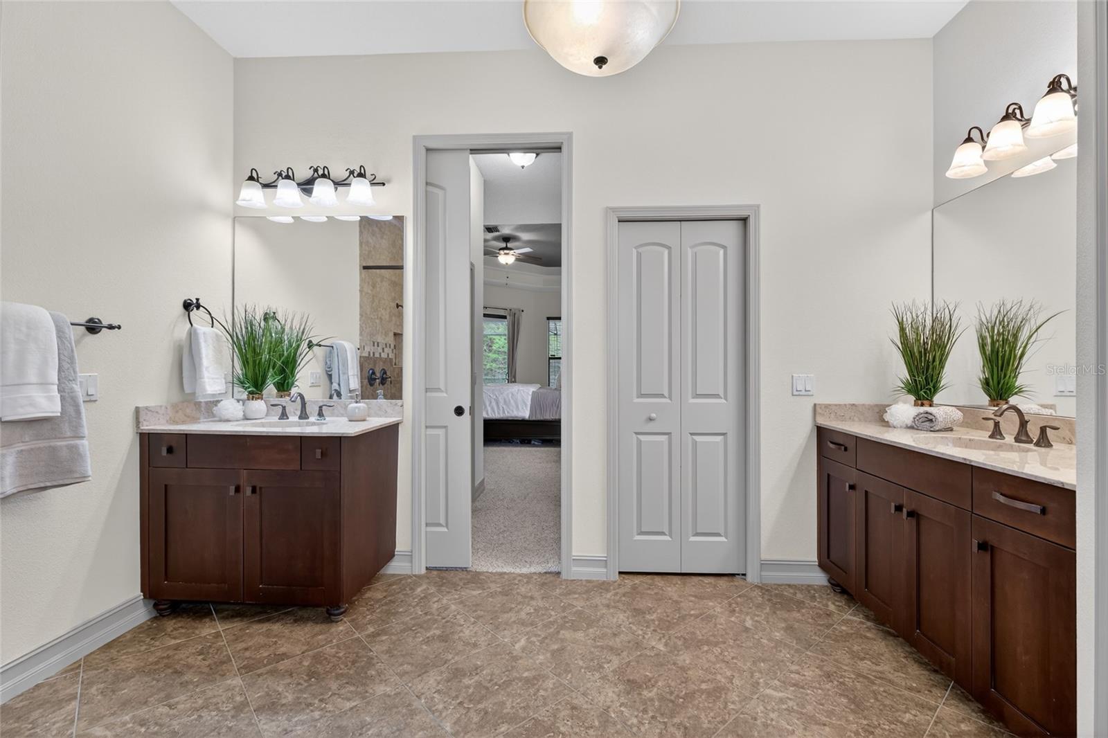 Listing photo id 24 for 1607 Abyss Drive