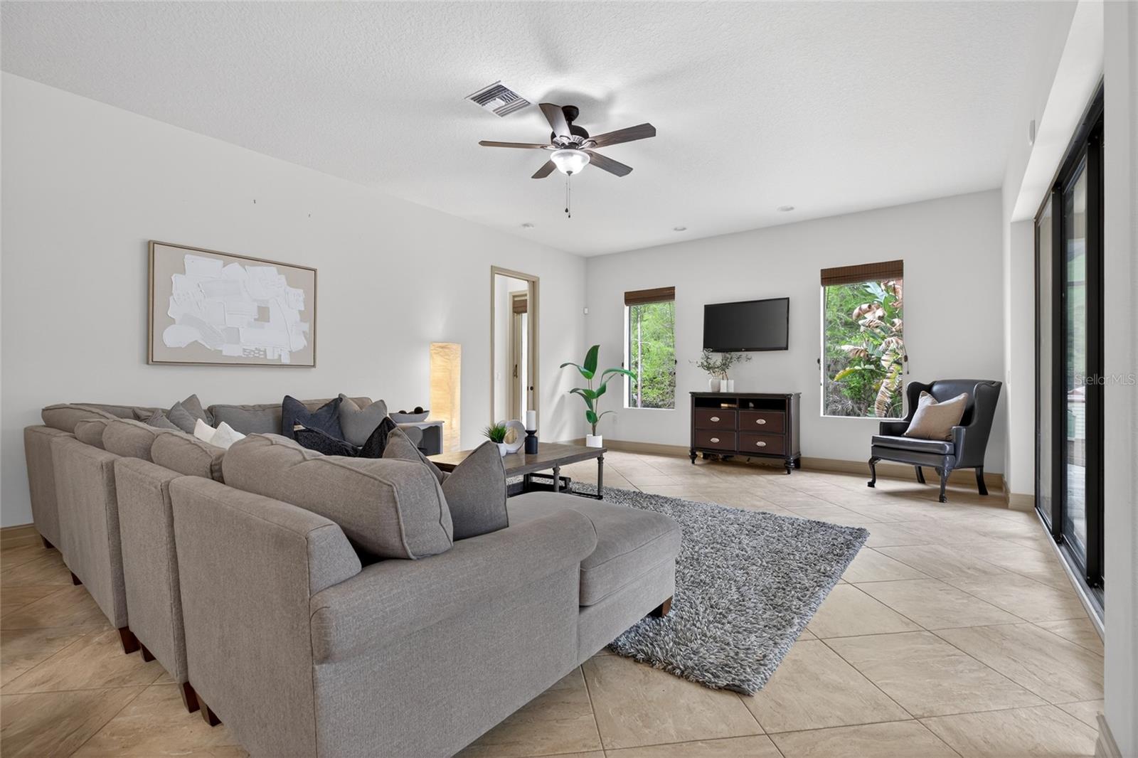 Listing photo id 42 for 1607 Abyss Drive