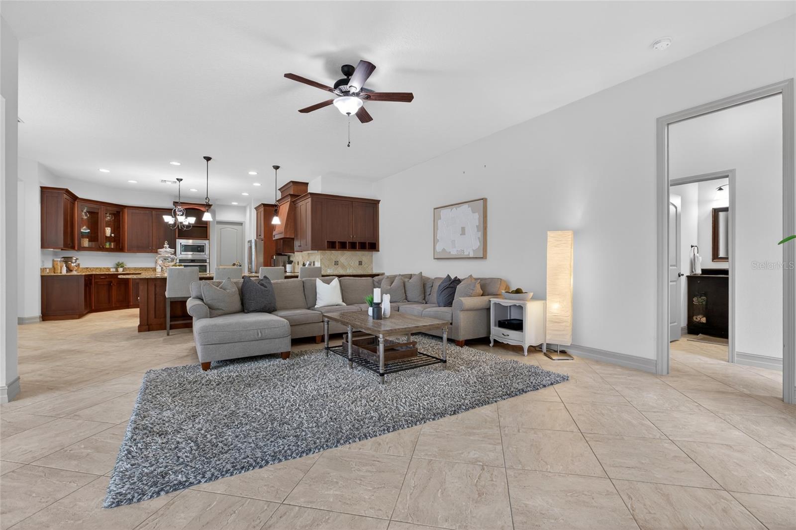 Listing photo id 47 for 1607 Abyss Drive