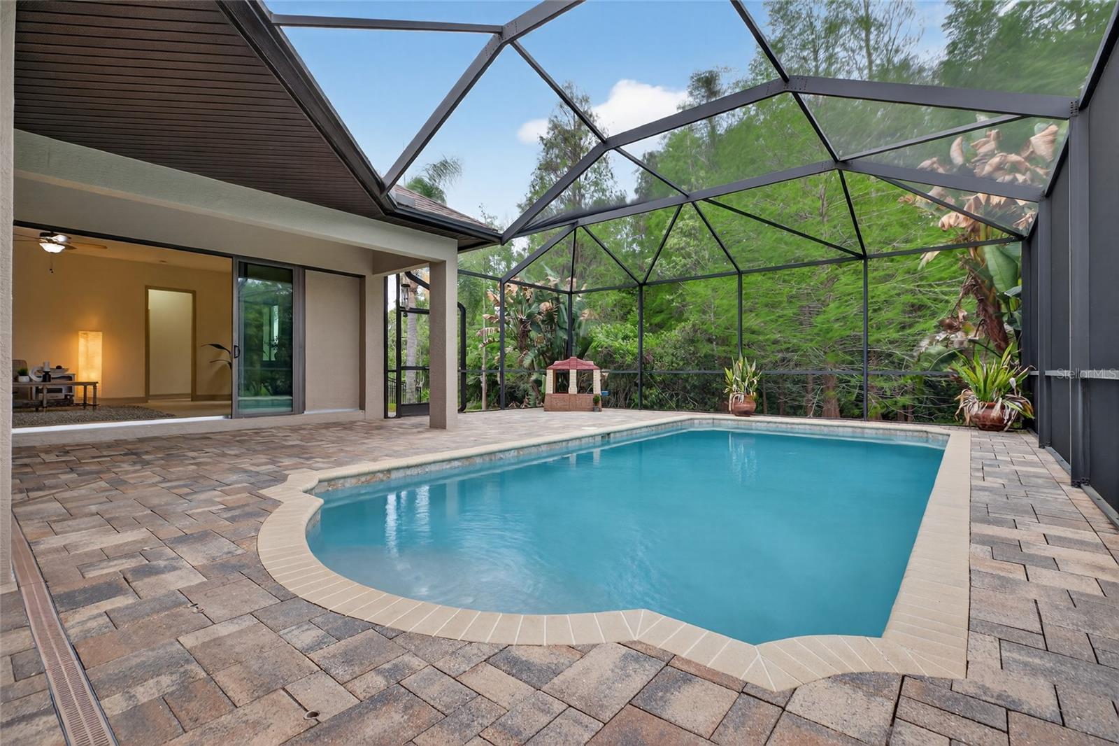 Listing photo id 55 for 1607 Abyss Drive