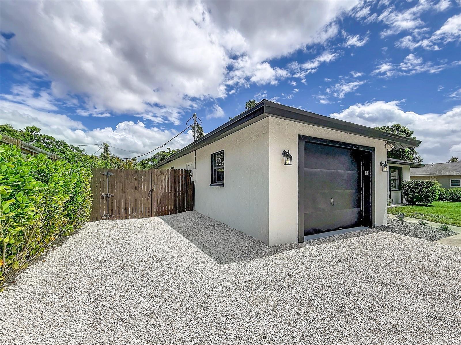 Image 18 of 80 For 629 Albritton Avenue