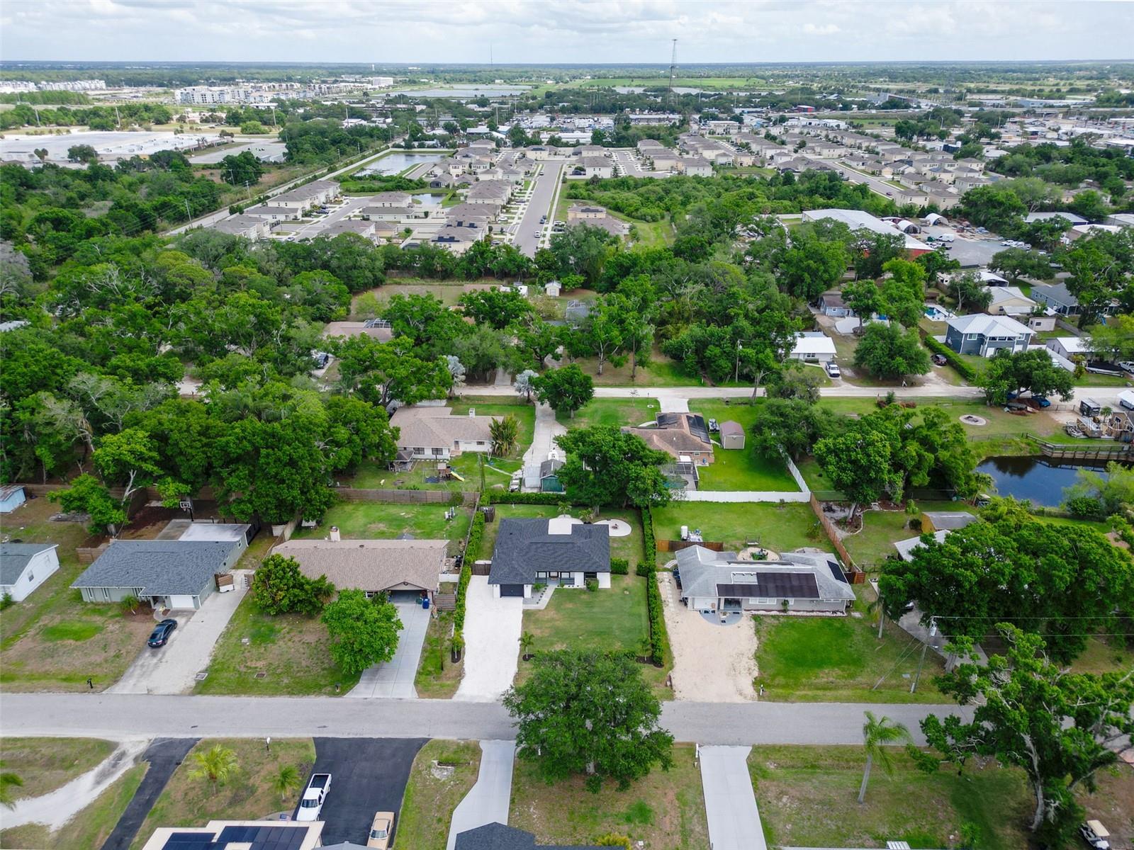 Image 23 of 80 For 629 Albritton Avenue