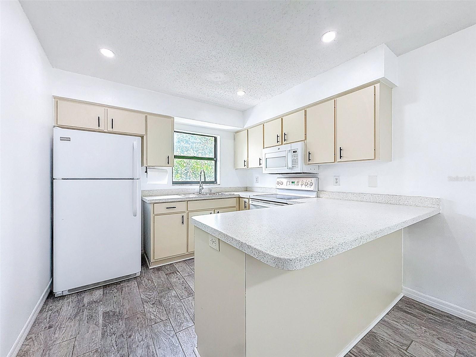 Image 47 of 80 For 629 Albritton Avenue