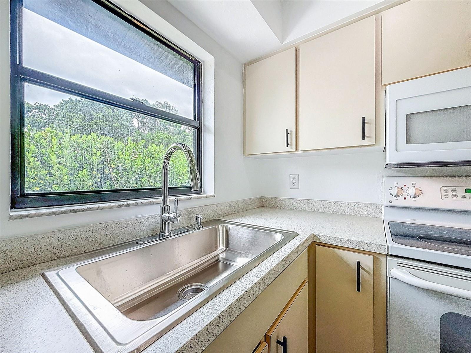 Image 49 of 80 For 629 Albritton Avenue