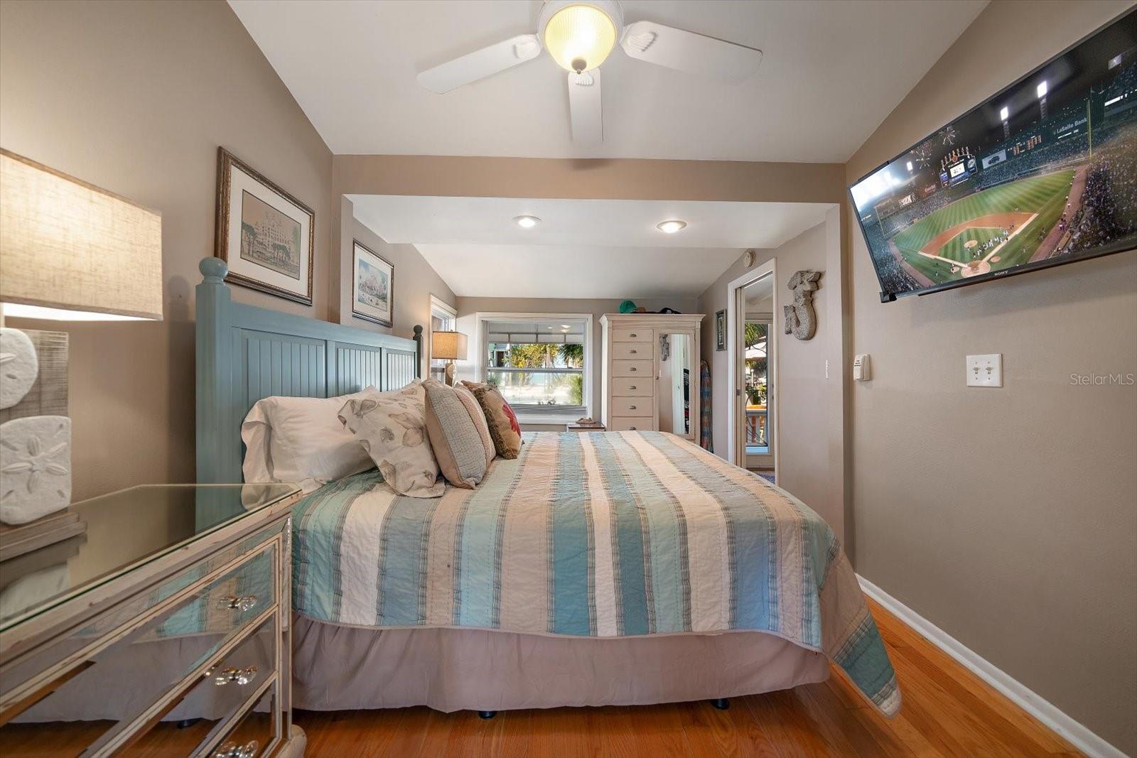 Image 24 of 45 For 8403 Gulf Boulevard