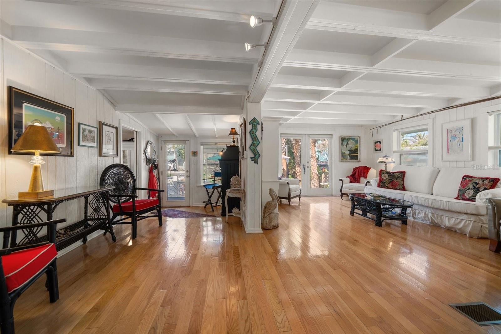 Image 31 of 45 For 8403 Gulf Boulevard