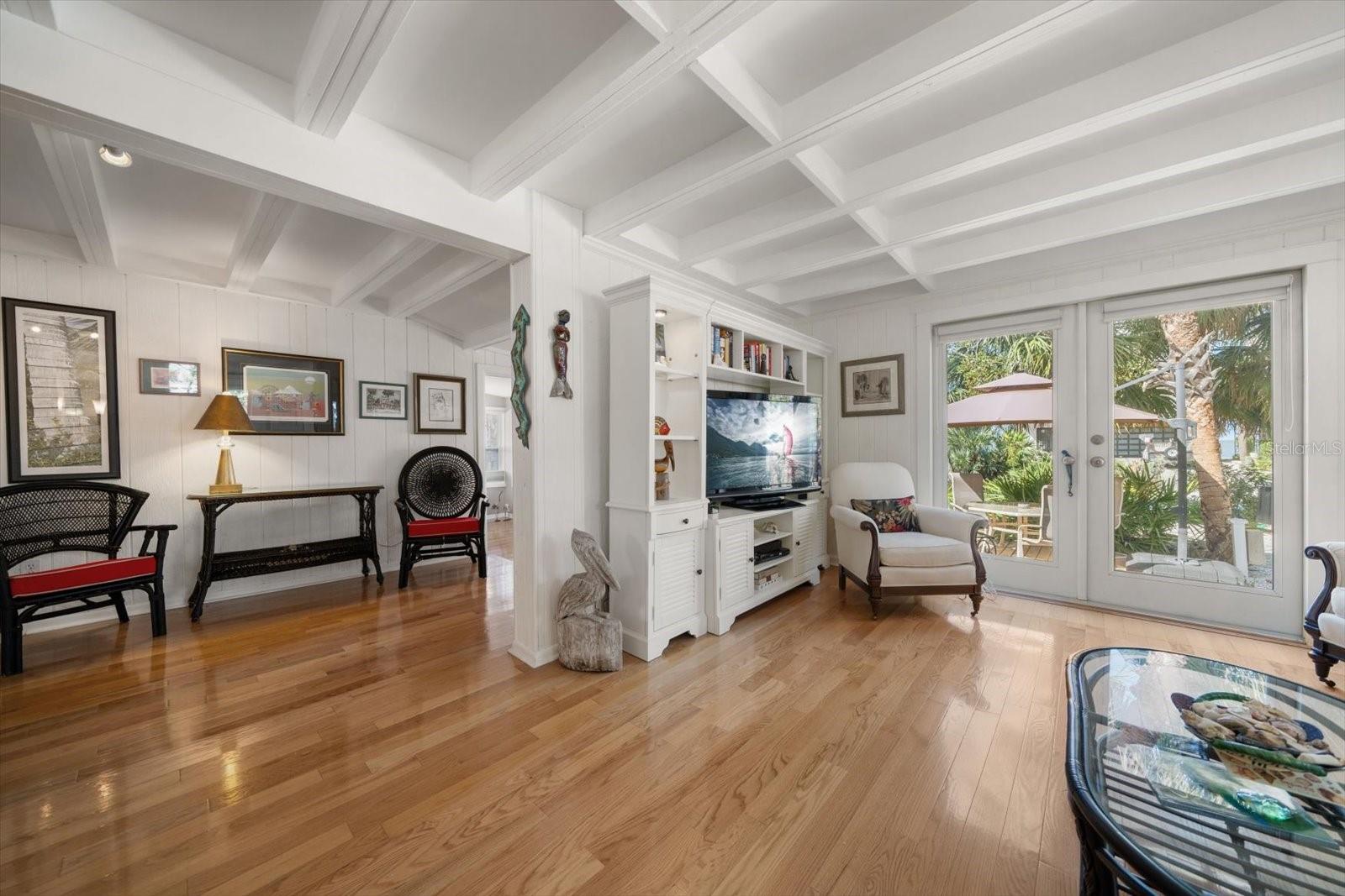 Image 32 of 45 For 8403 Gulf Boulevard