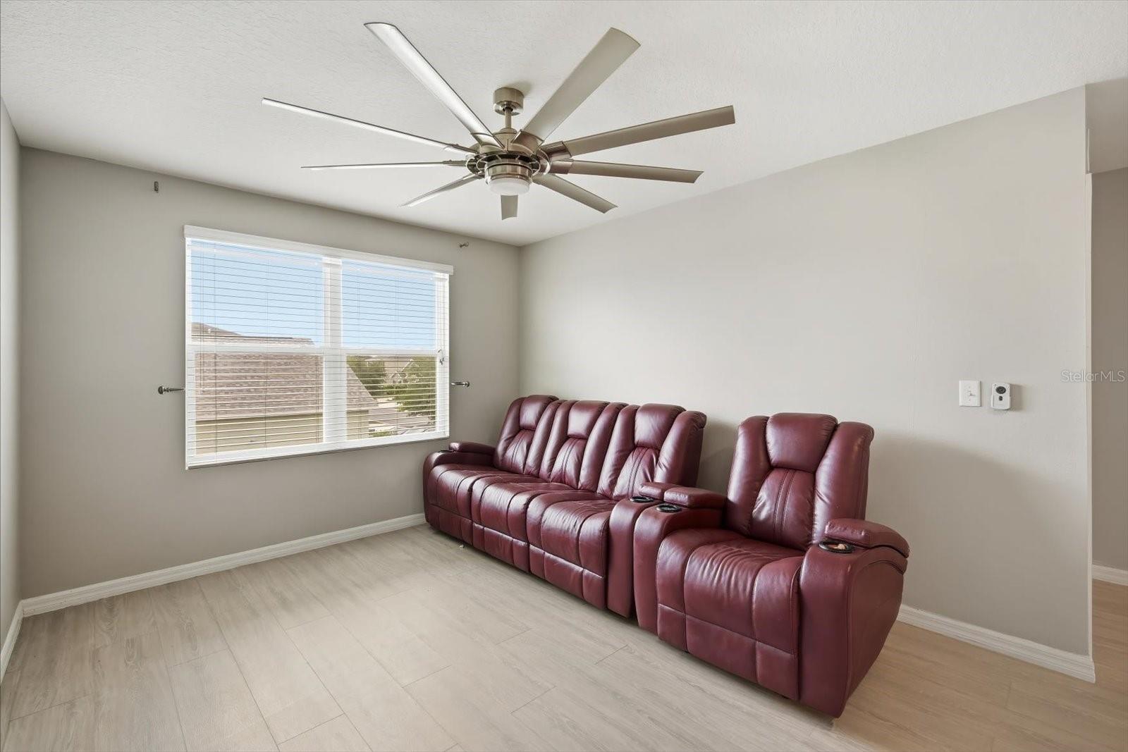 Listing photo id 14 for 8201 Bilston Village Lane