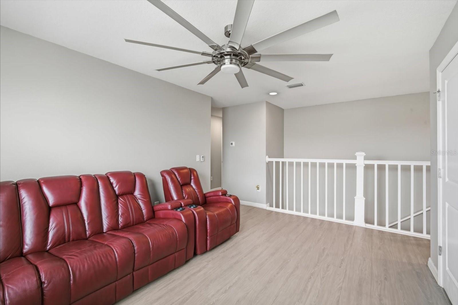 Listing photo id 15 for 8201 Bilston Village Lane