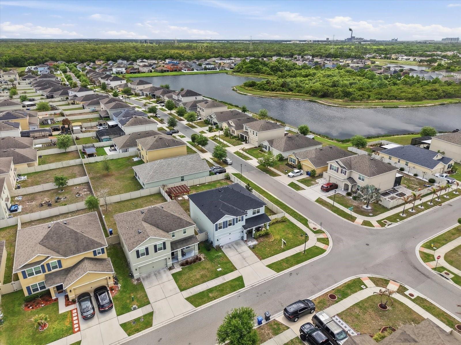 Listing photo id 30 for 8201 Bilston Village Lane