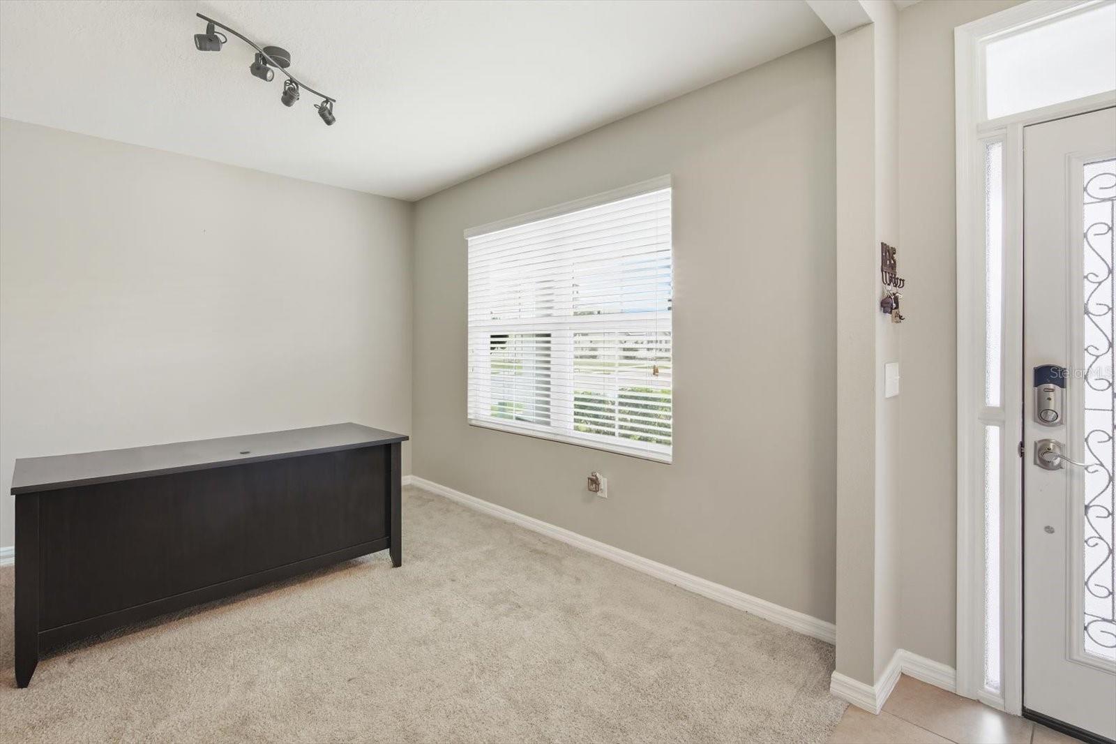 Listing photo id 3 for 8201 Bilston Village Lane