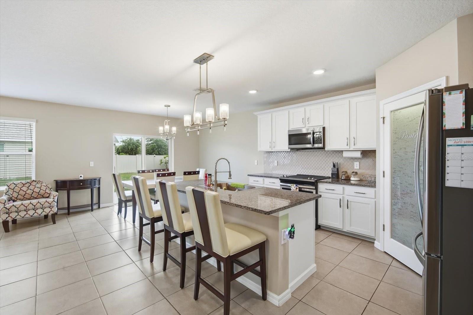 Listing photo id 7 for 8201 Bilston Village Lane